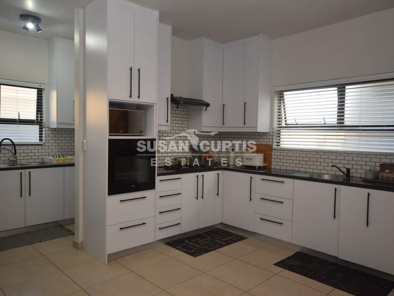 3 BEDROOM HOUSE IN MILE 4 FOR SALE - Photo 3
