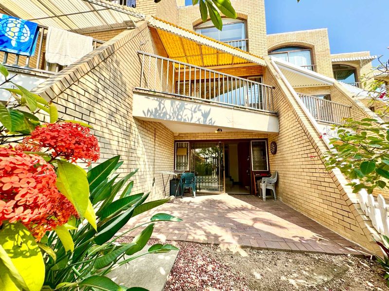 Hendra Estates - Stunning Triplex For Rent On Umhlanga Beach! - Photo 2