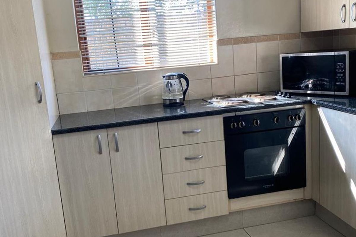 3 Bedroom Meyersig bargain home! - Photo 3