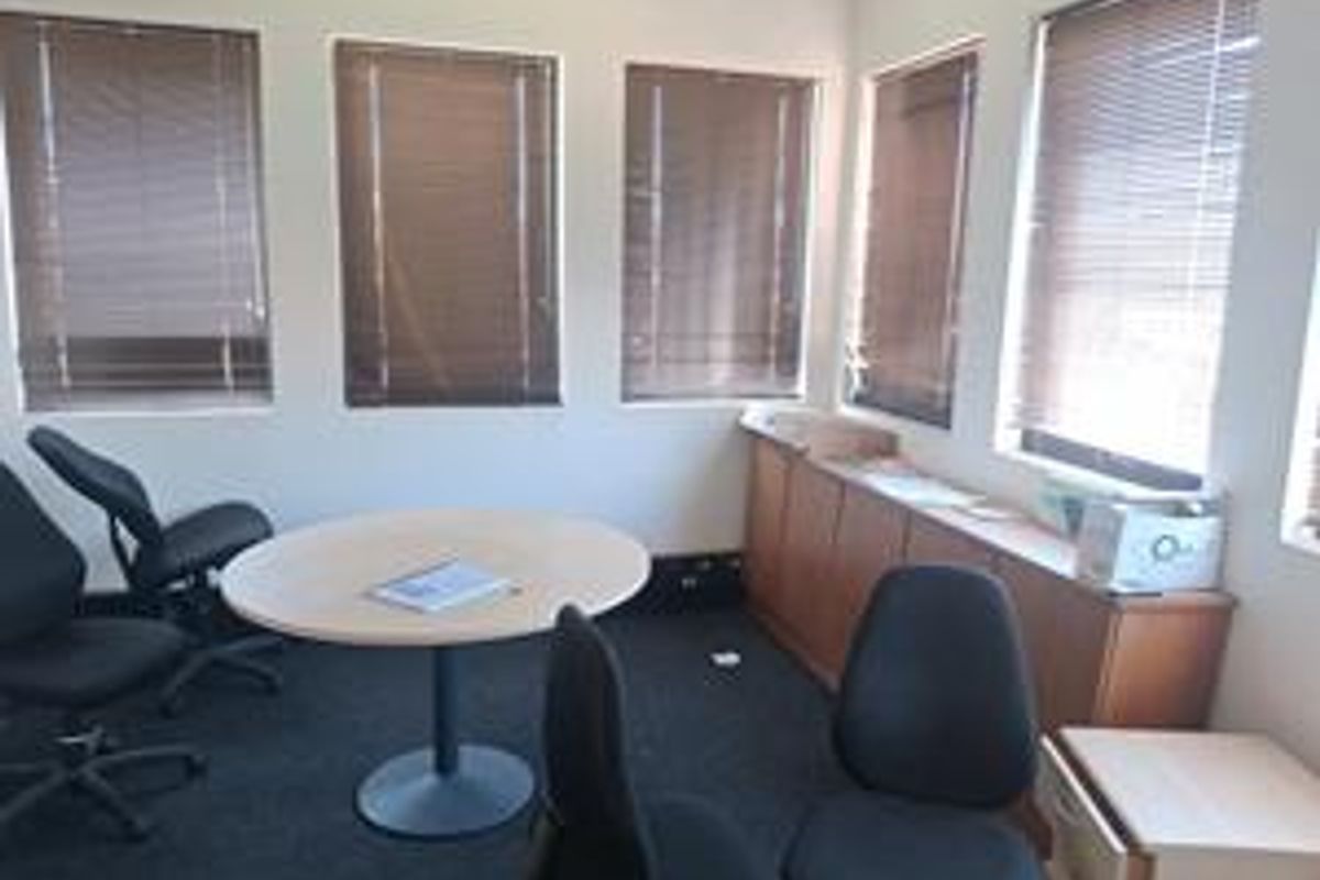 Offices To Let - Lafrenz Industrial - Agra Hyper - Photo 4