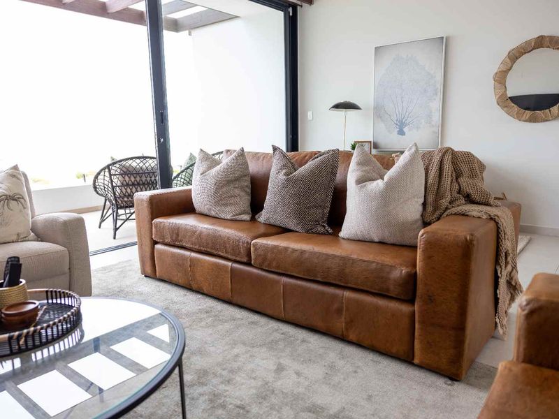 FURNISHED BEACHFRONT PROPERTY - Photo 8