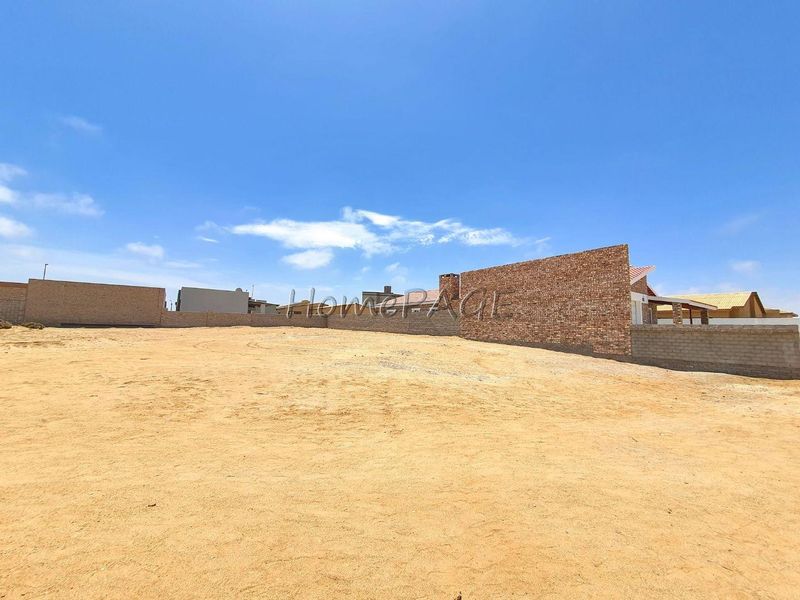 Ext 10, Henties Bay:  Vacant plot is for sale - Photo 2