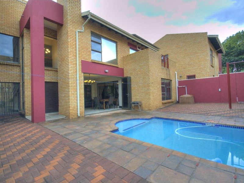 Upmarket Cluster Living with Zero Levies! - Photo 2