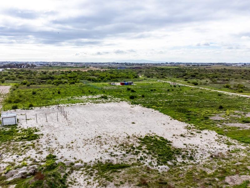Approximately 1000sqm Vacant Land - Photo 9