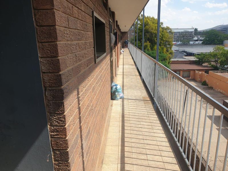 WHAT A GEM !! - Photo 5