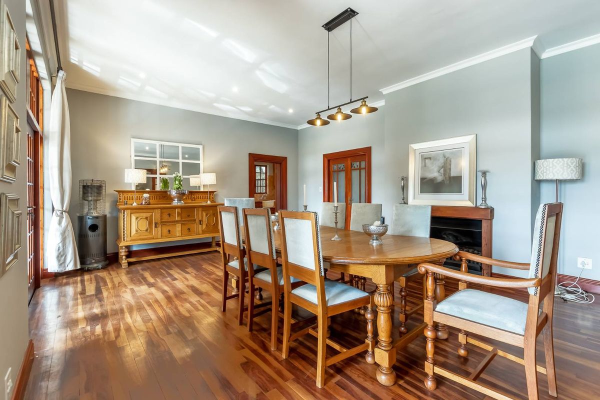 5 Bedroom House for Sale in Dainfern Golf Estate - Photo 3