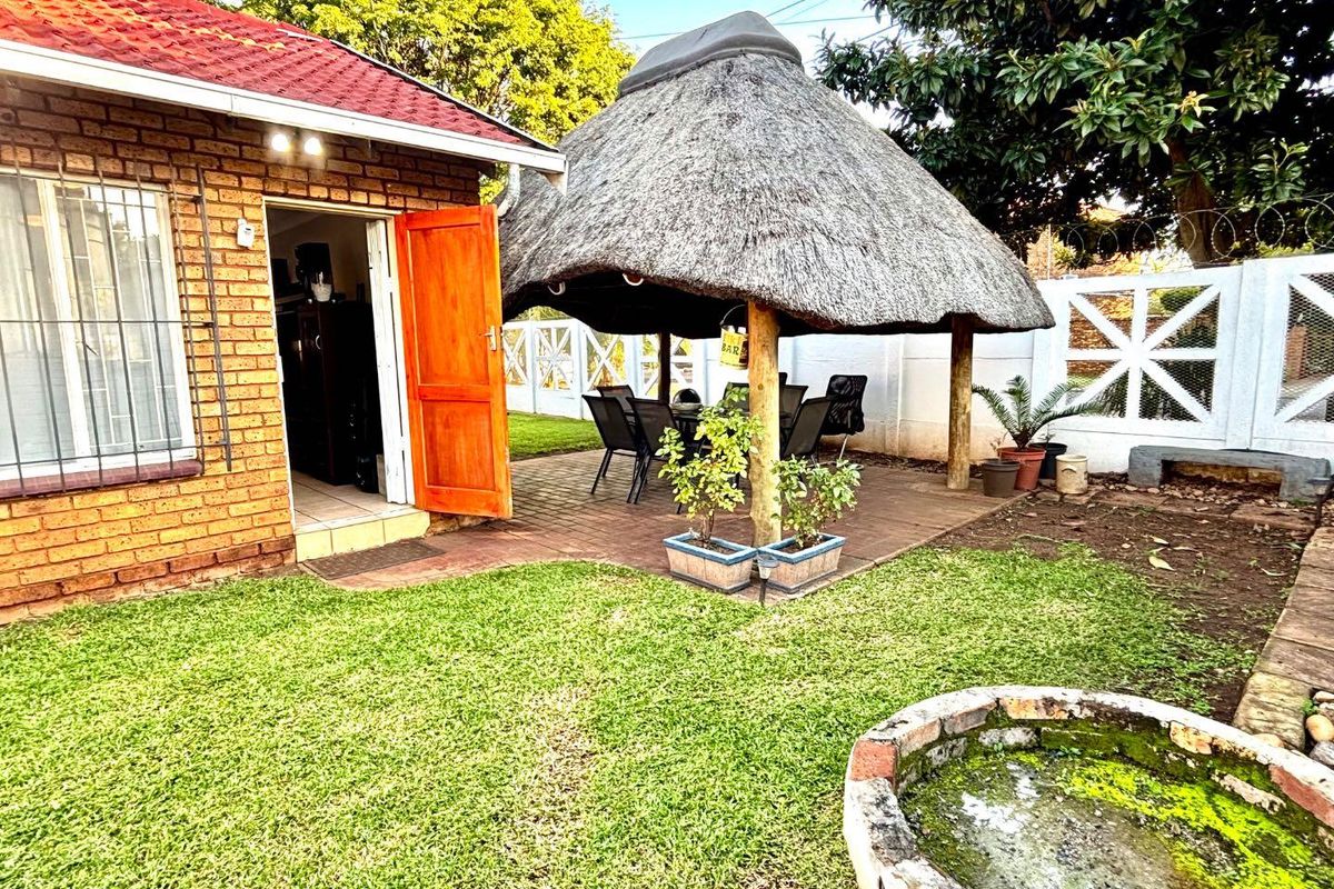 Ideal Starter Home: Space, Comfort & Opportunity Await. - Photo 5