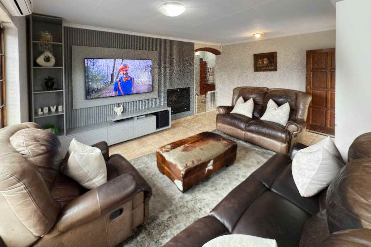 Three Bedroom Family Home in Excellent Waterford View Estate - Photo 4