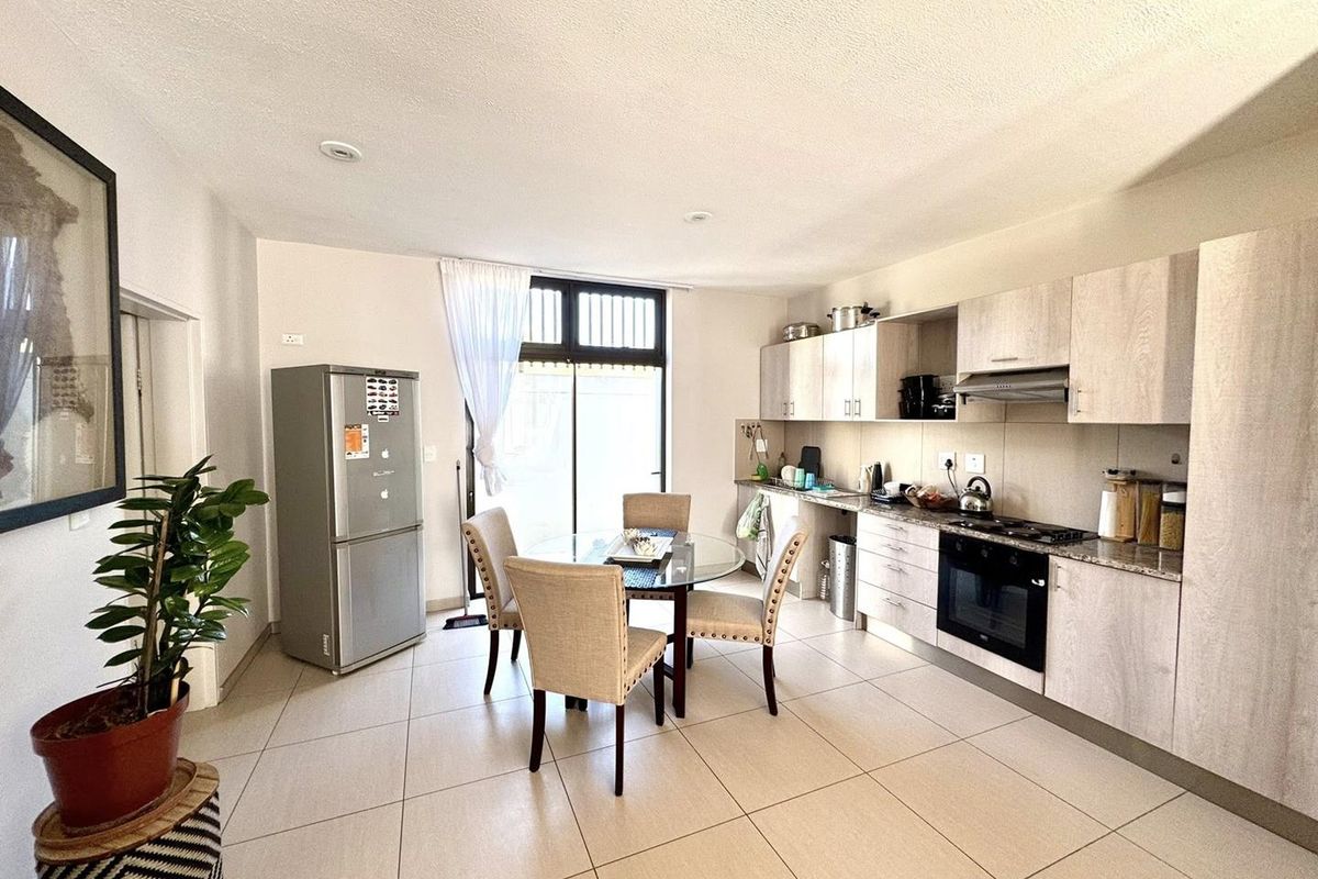 3 Bedroom Townhouse For Sale in Elisenheim - Photo 5