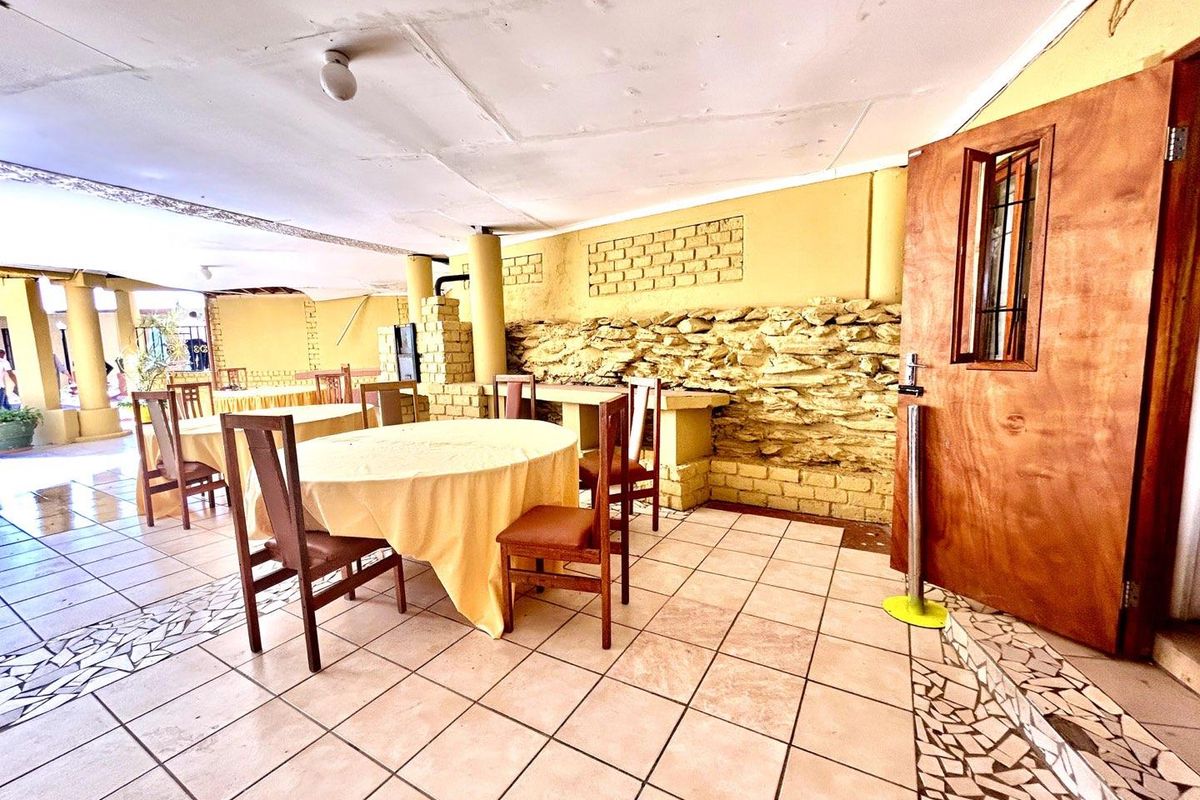 Brakwater Gem: 68 Rooms, Conferences & More on 26 Hectares! - Photo 2