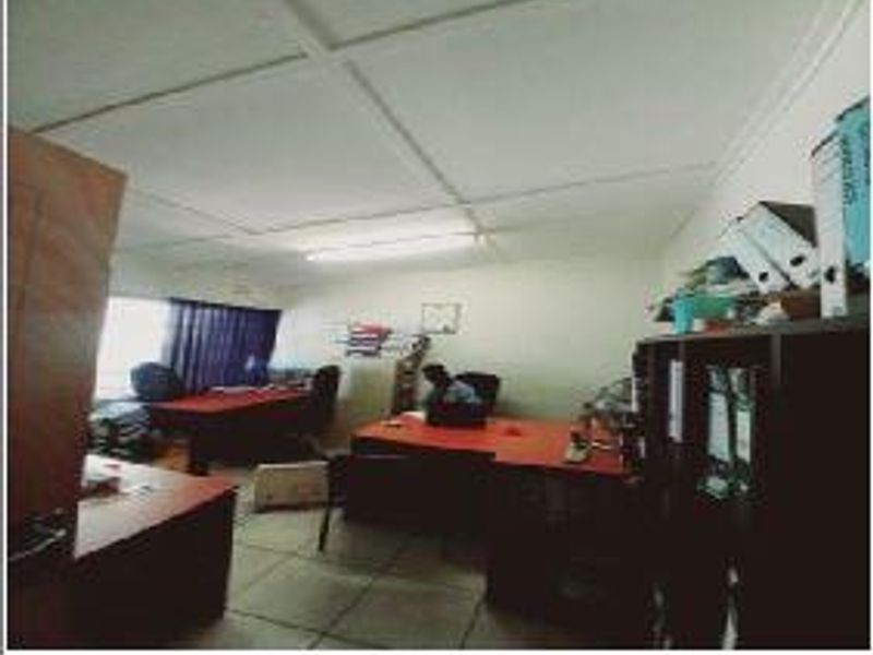 FOR SALE / TO LET - Photo 8