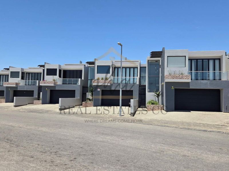 3 Bedroom Townhouse for sale - Swakopmund (Kramersdorf) - Photo 4