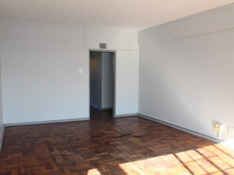 Affordable 2.5-Bedroom  Apartment Available for Rent in Sunnyside | R6 890 - Photo 9