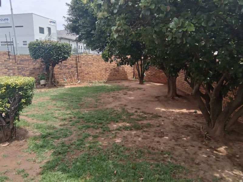 INVESTORS , NEWLY WEDS OR PENSIONER - Photo 8