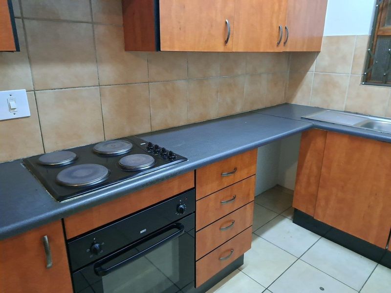 2 Bed 2 Bath Ground Floor at reduced price - Photo 8