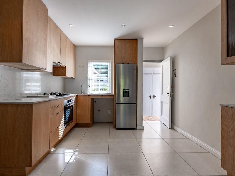 Beautifully Renovated 2-Bedroom Apartment in La Petite Provence Estate - Photo 5