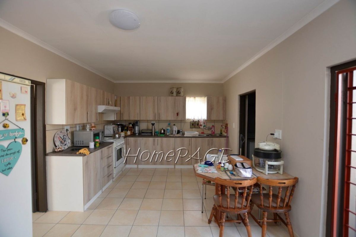 Henties Bay:  6 UNITS ON ONE ERF FOR SALE - Photo 3