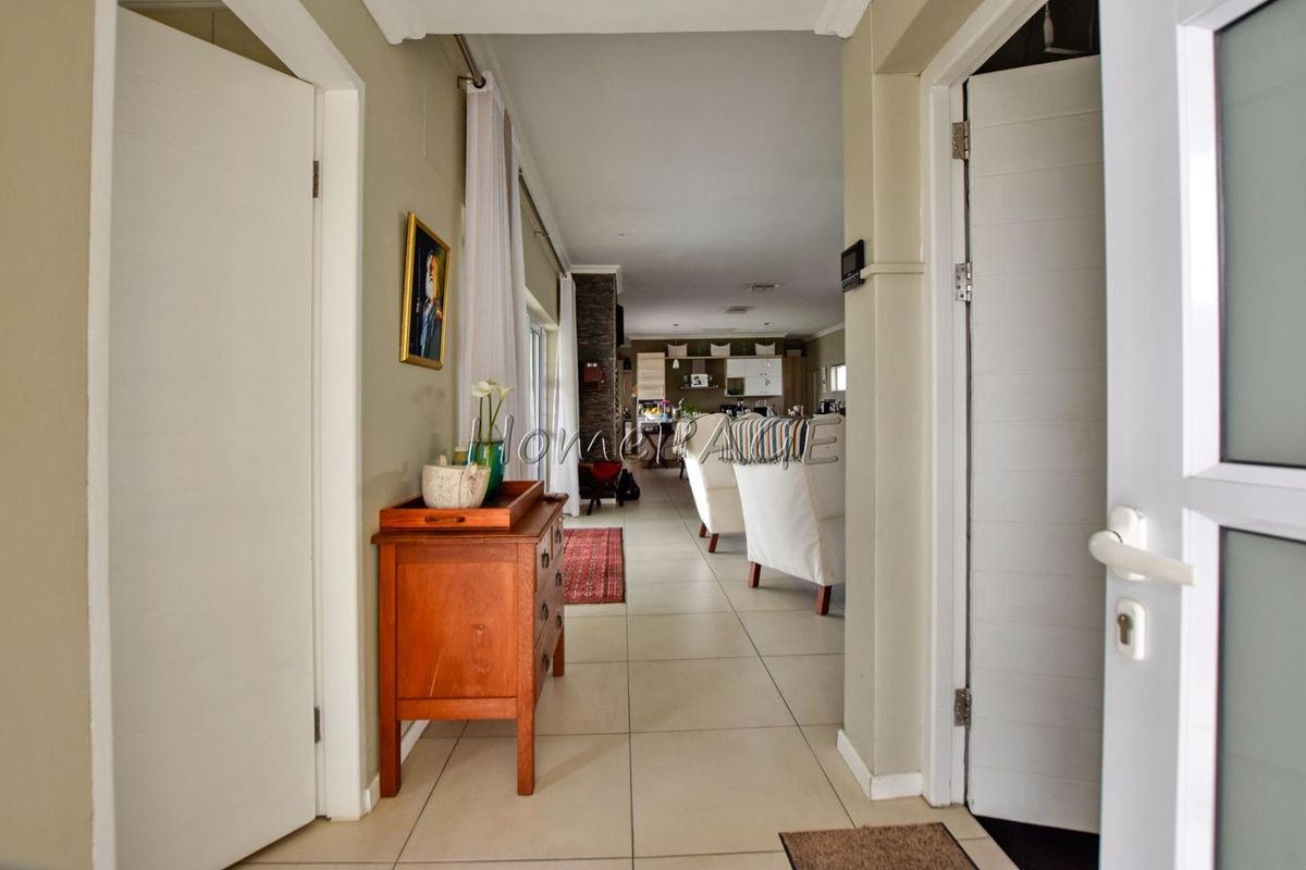 Dunes (Kramersdorf), Swakopmund:  Beautiful, Upmarket, Modern Home is for Sale - Photo 4