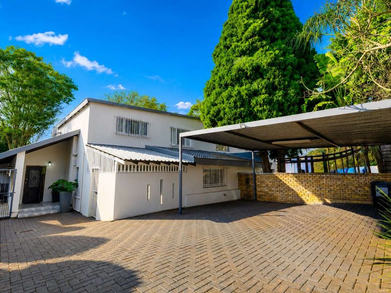 Picture-Perfect Garsfontein Duet with Style, Warmth and Beautiful Finishes