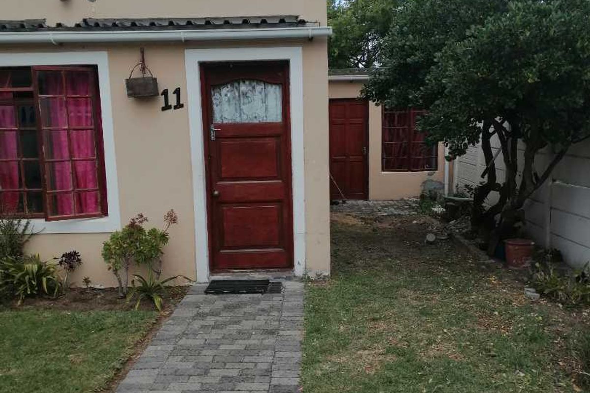 3 Bedroom house - Kleinmond - Photo 3