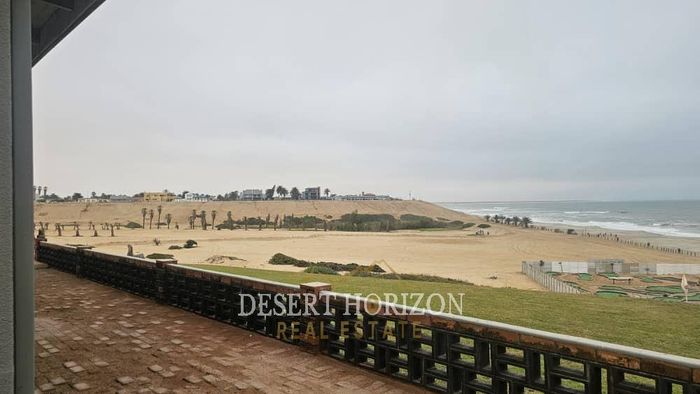 Property #2402818, House For Sale in Henties Bay Central