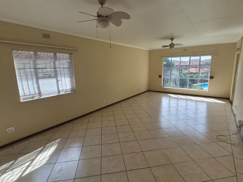 Welcome Home to Sharona Complex, Edleen - Photo 8