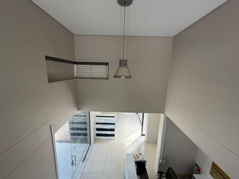 Offices To Let in Klein Windhoek - Photo 3