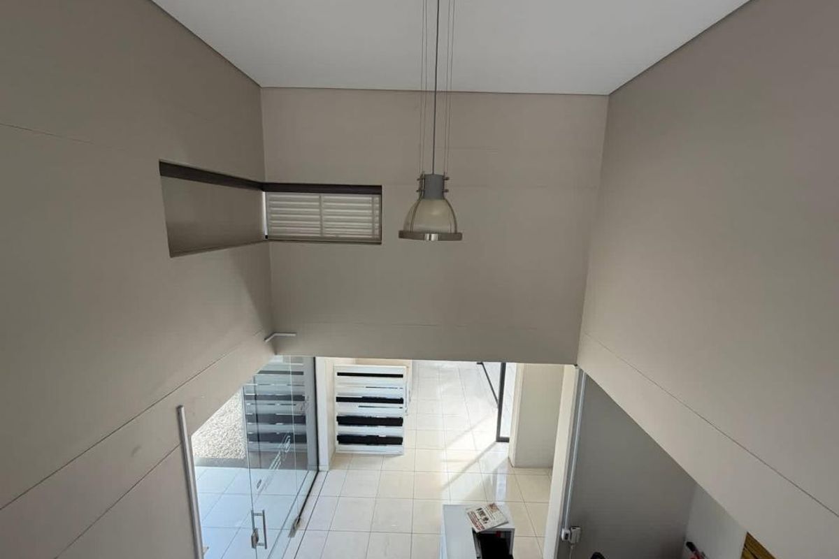 Offices To Let in Klein Windhoek - Photo 3