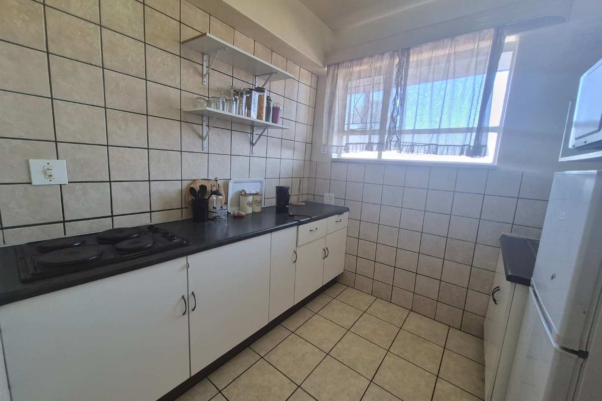 1 BEDROOM FLAT TO RENT IN RHODESFIELD - Photo 3