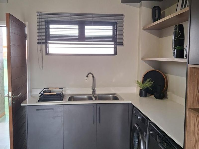 2 BEDROOM STACK UNITS FOR SALE IN RIETVALLEIRAND - Photo 7