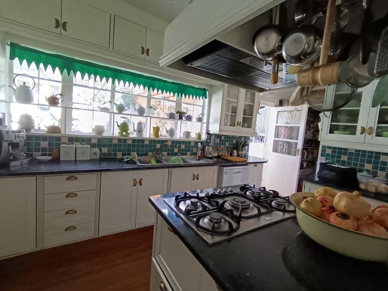 Charming Family Home: Ideal for Guesthouse or Airbnb - Photo 7