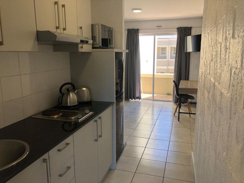 Bachelor Unit to Rent Close to Stellenbosch University - Photo 3