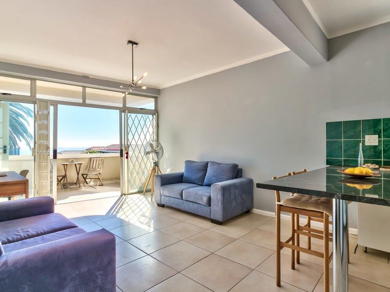 LARGE ONE BEDROOM APARTMENT – FULL SEA VIEWS - Photo 9