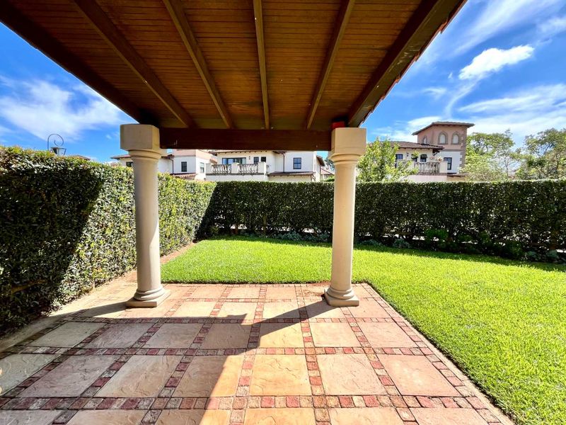 Charming 2-Bed Townhouse in Sought-After Plantations Estate - Photo 7