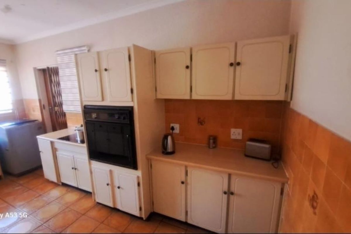 3 Bedroom House In Birchleigh Ext 13 - Photo 3