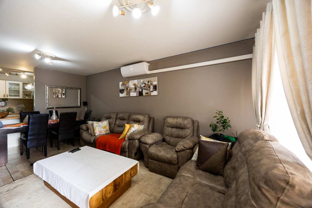 Open plan lounge