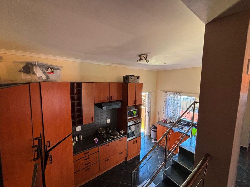 Windhoek Rocky Crest: 3 Bedroom house is For Sale - Photo 7