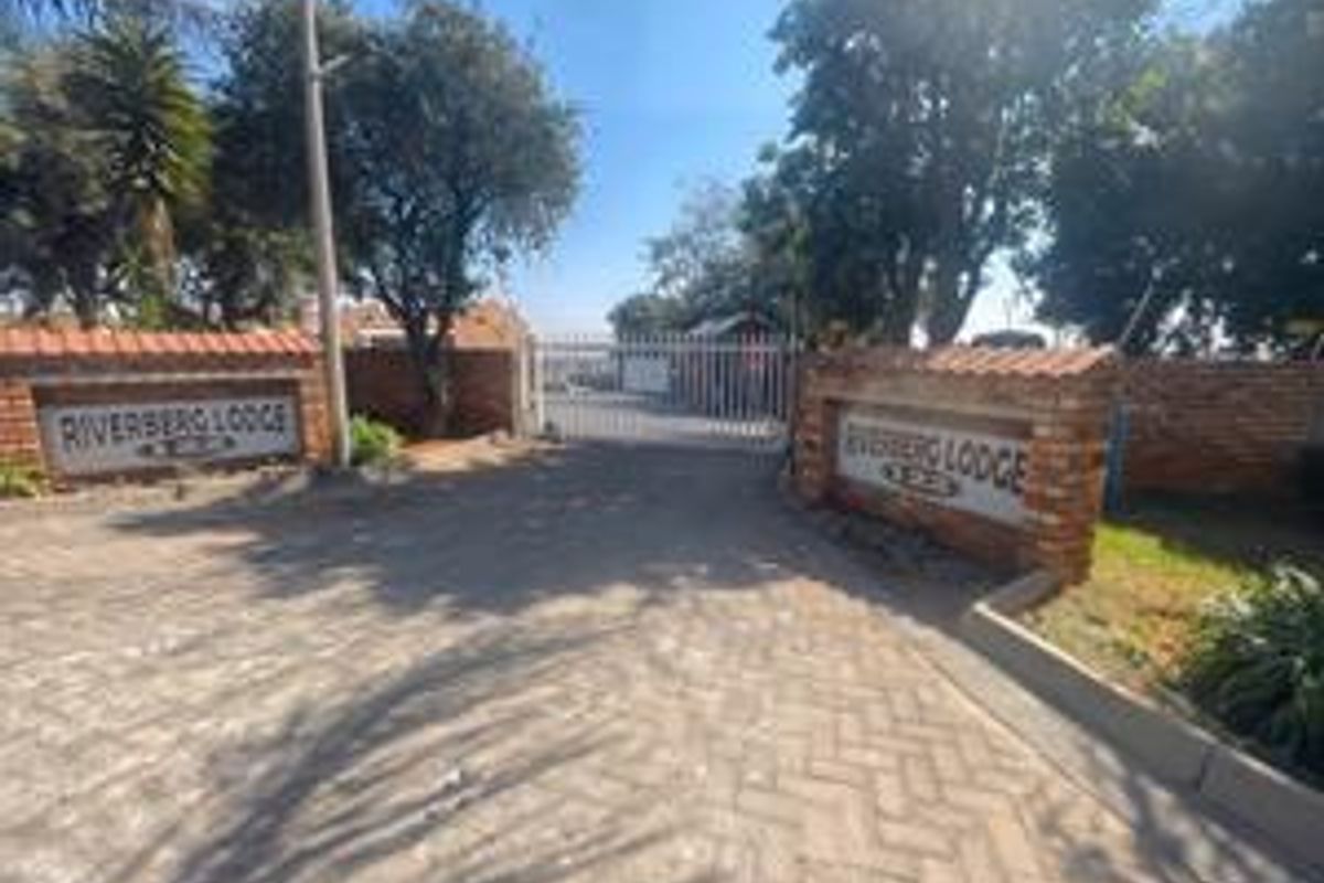 Discover Serenity in Terenure's Heart: Cozy 1-Bedroom Simplex - Photo 3