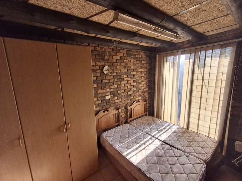 Renovators dream with income from Cellphone tower - Photo 6