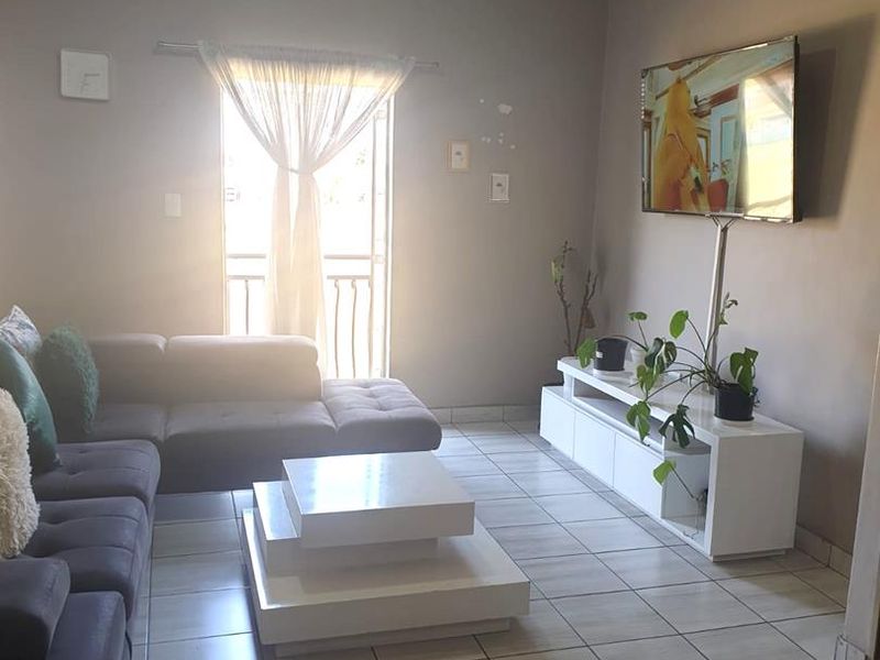 Two-Bedroom First Floor Apartment for Sale in Oaklane Mews, Brakpan - Photo 6