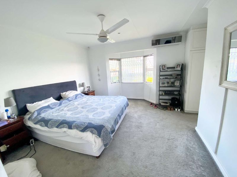 Hendra Estates - Stunning, Pet-Friendly Simplex With Private Pool in Somerset Park To Rent - Photo 10