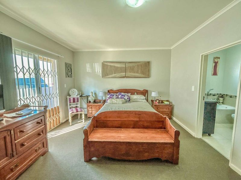 Modern 2-Bedroom, 2-Bathroom Home for Sale in Blue Hills - Photo 8