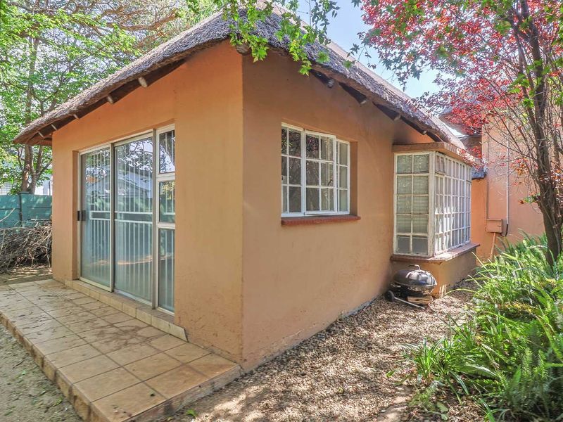 Perfect for Families, Professionals, or Investors! - Photo 9