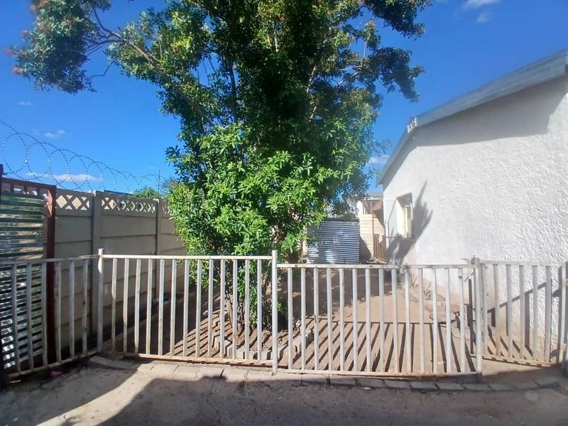 2x Bedrooms House For Sale in Okahandja - Photo 4