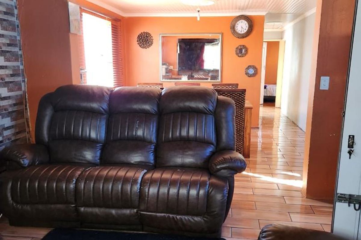 Three-Bedroom Home for Sale in Graceland, Khayelitsha - Photo 3