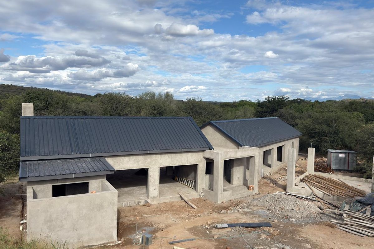 Brand-New 3-Bedroom Riverfront Home – Elephant Rock Eco Estate - Photo 5