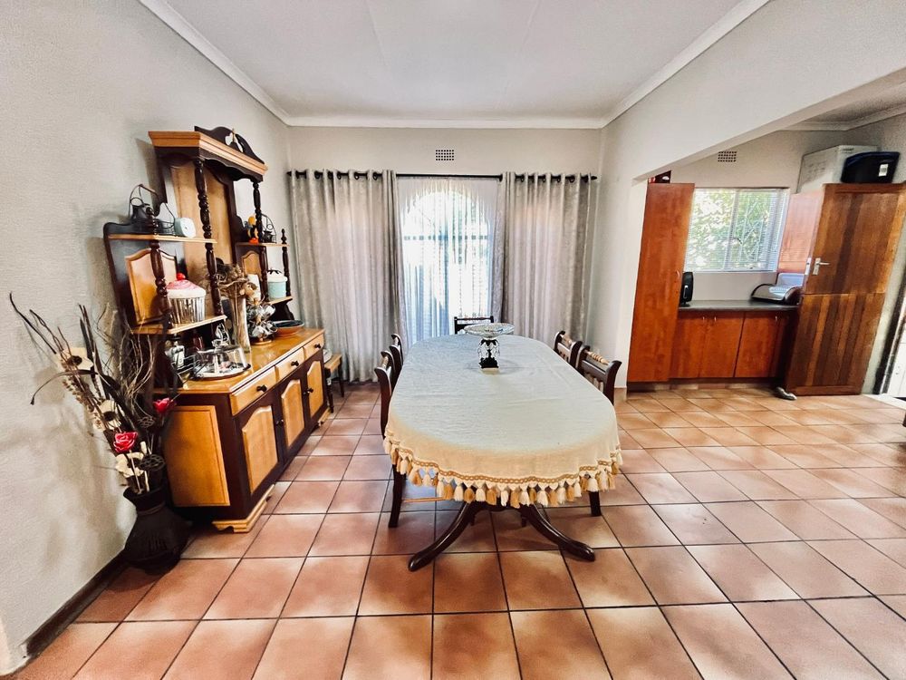 Main house Dining room