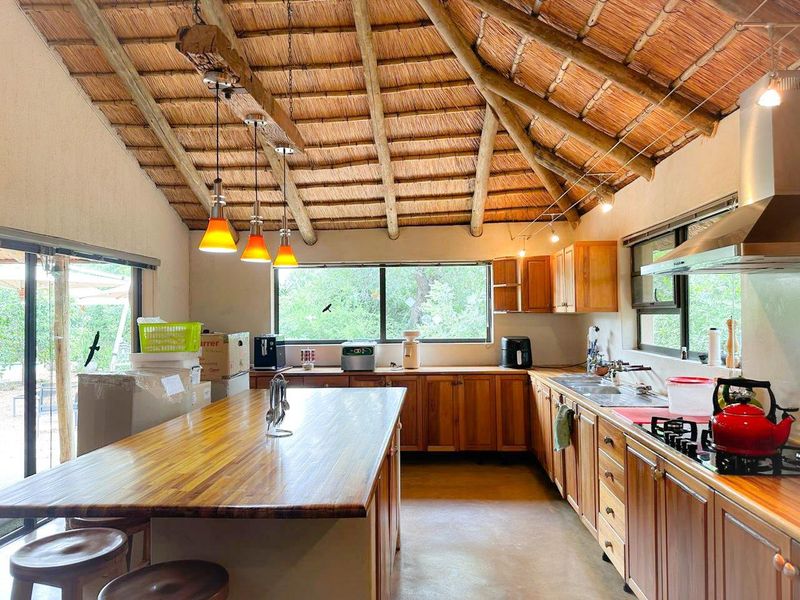 Private 22ha Off-Grid Bush Retreat – Big Five Wilderness - Photo 10