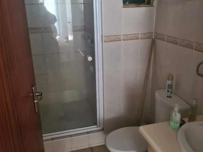 Hillcrest Boulevard, Bachelor to rent - Photo 7