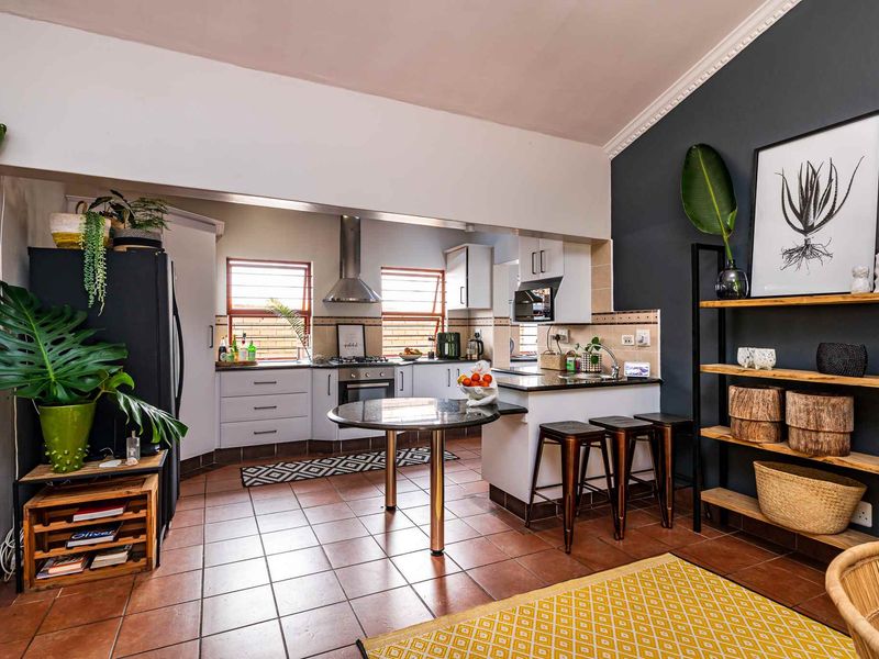 Serene Kloof Living in Longwood Estate - Photo 7